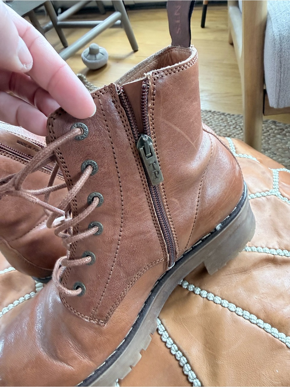 Ten Points Leather Zip Ankle Boot - Picture 3 of 5